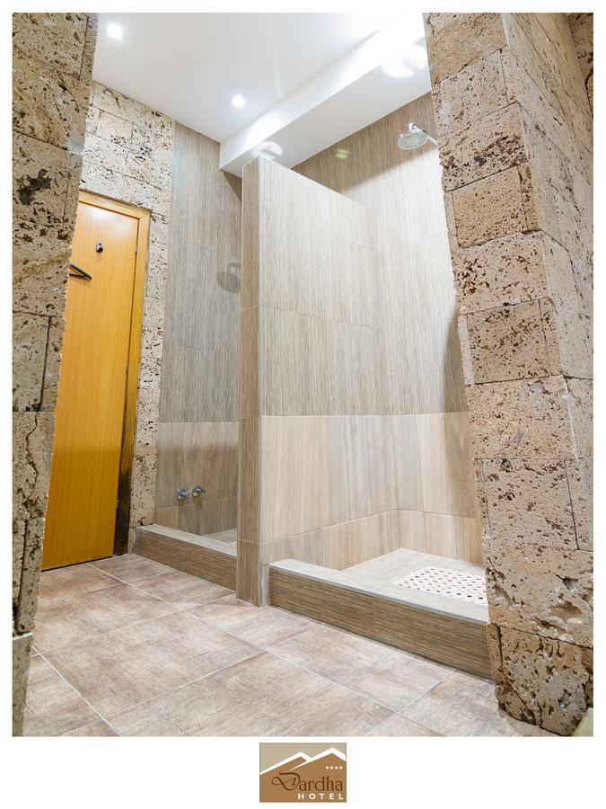 Hotel Dardha Hotell